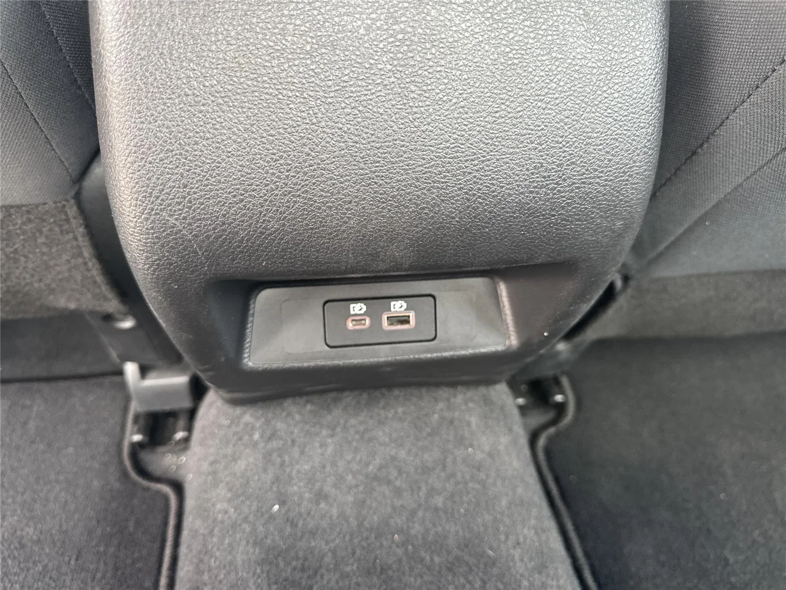Used 2025 Gun Metallic Nissan SV image 31