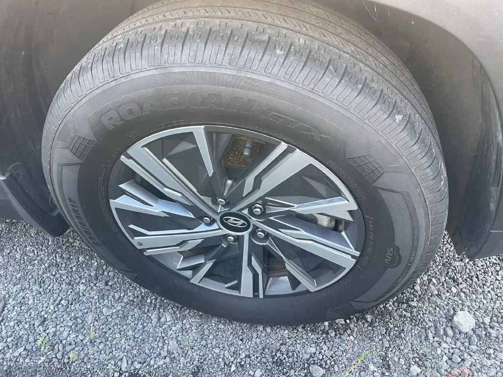 Used 2024 Gray Hyundai Blue image 4