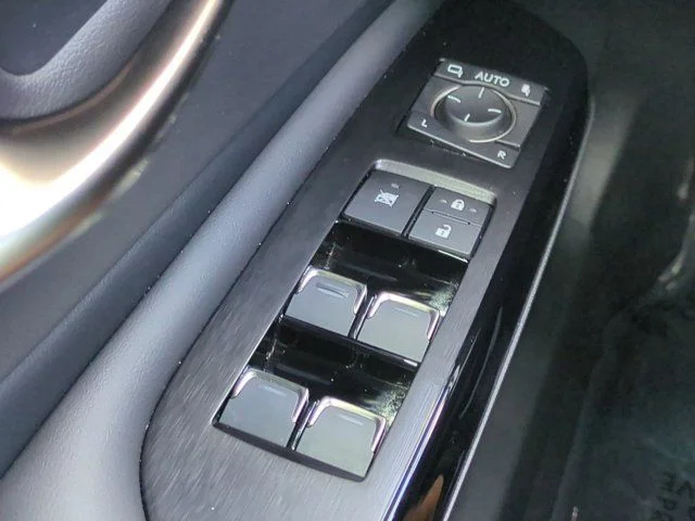 Used 2025 EMINENT WHITE PEARL Lexus 350 Ultra Luxury image 22