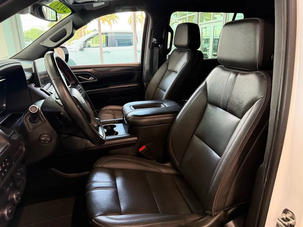 Used 2023 SUMMIT WHITE Chevrolet RST image 11
