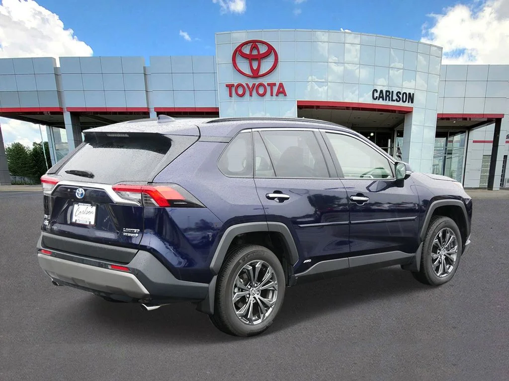 Used 2024  Toyota Limited image 5