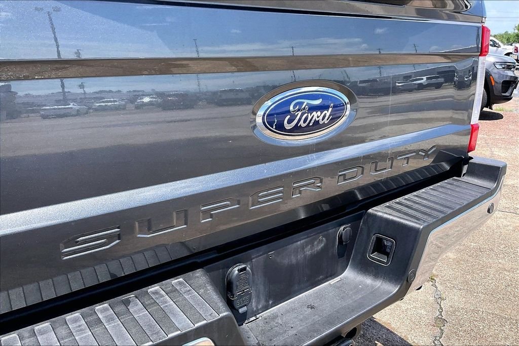 Used 2017 Magnetic Metallic Ford XLT image 27