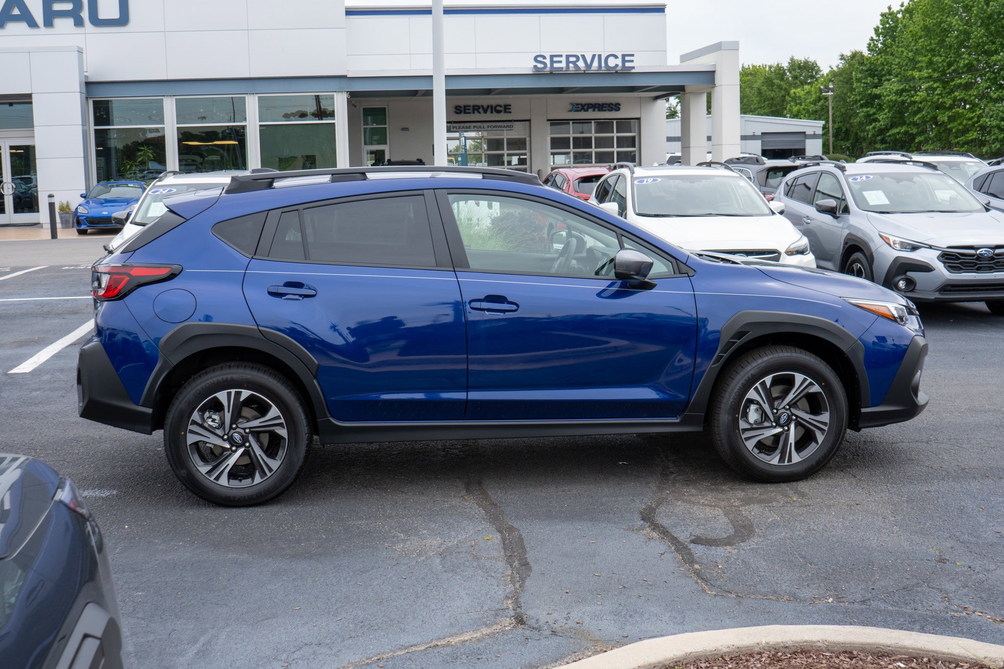 New 2026 SAPPHIRE BLUE PEARL Subaru Premium image 2