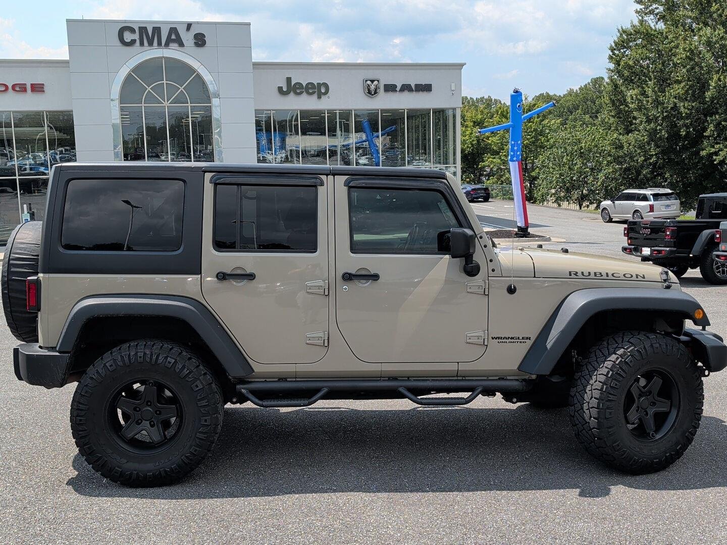 Used 2017 Gobi Clearcoat Jeep Rubicon image 10
