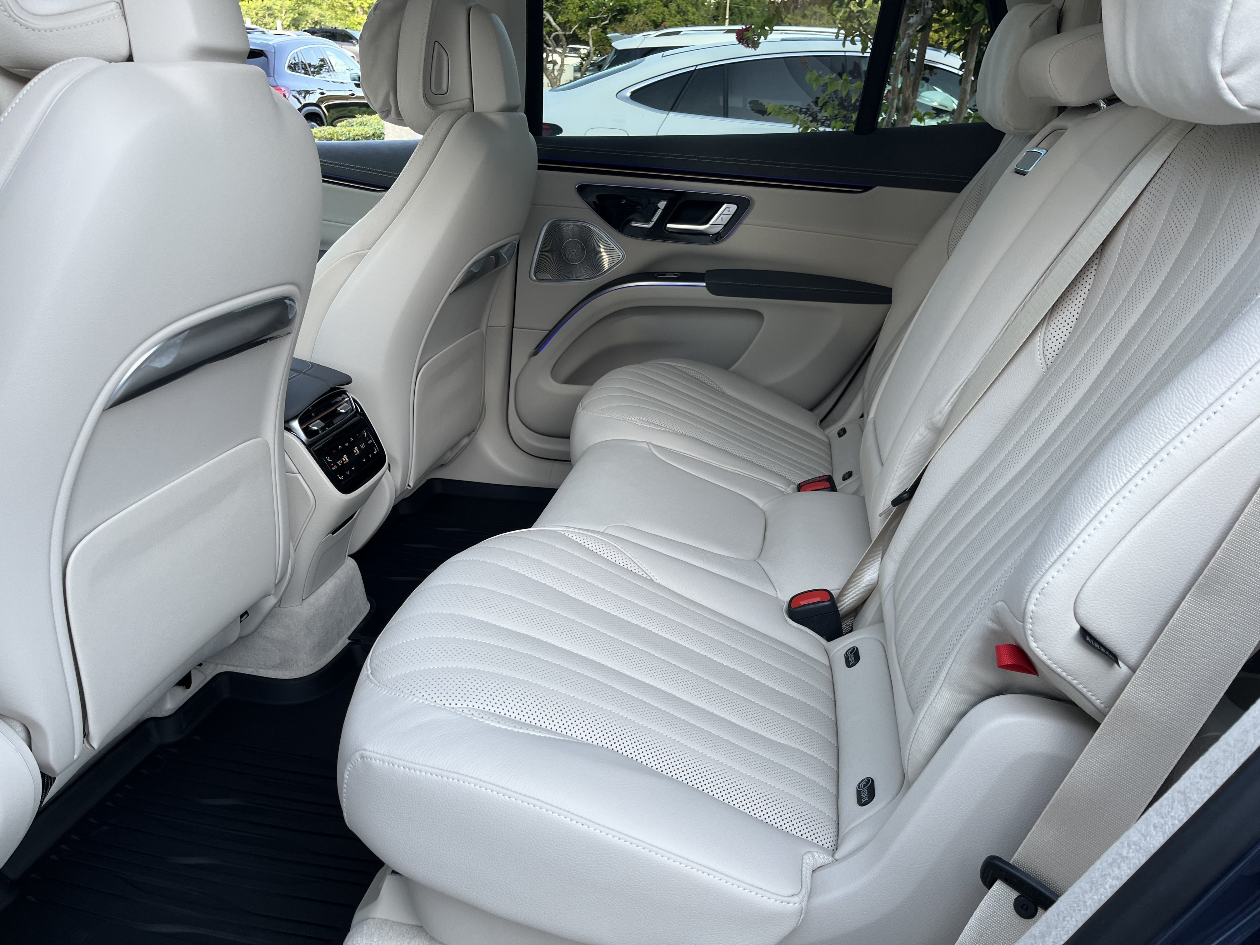 New 2026 Twilight Blue Metallic Mercedes-Benz EQS 400 image 17