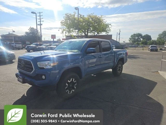 2019 Toyota Tacoma SR5 Double Cab 4WD V6 Auto Short Bed's photo