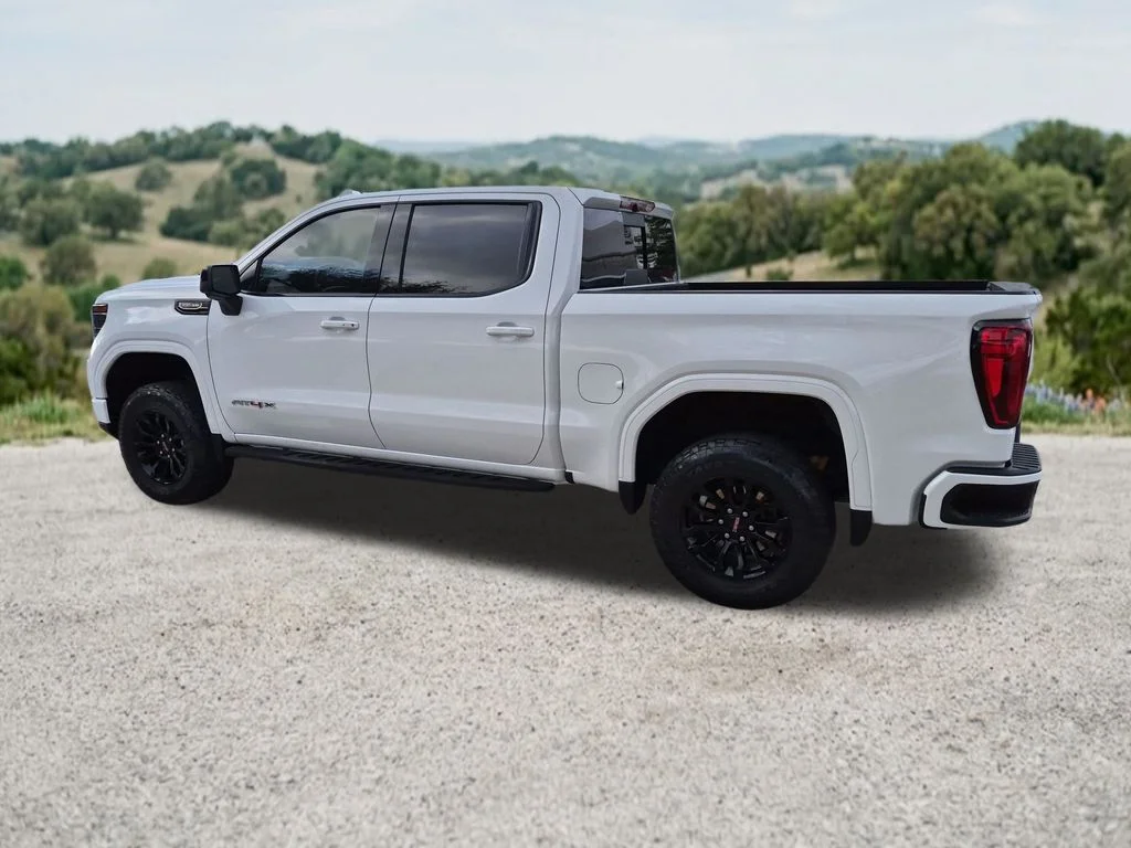 Used 2022 White GMC AT4X image 6