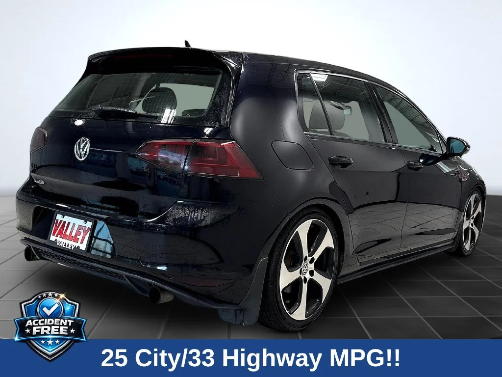 Used 2016  Volkswagen  image 8