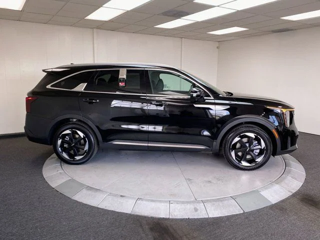 New 2026 Aurora Black Pearl Kia EX image 6