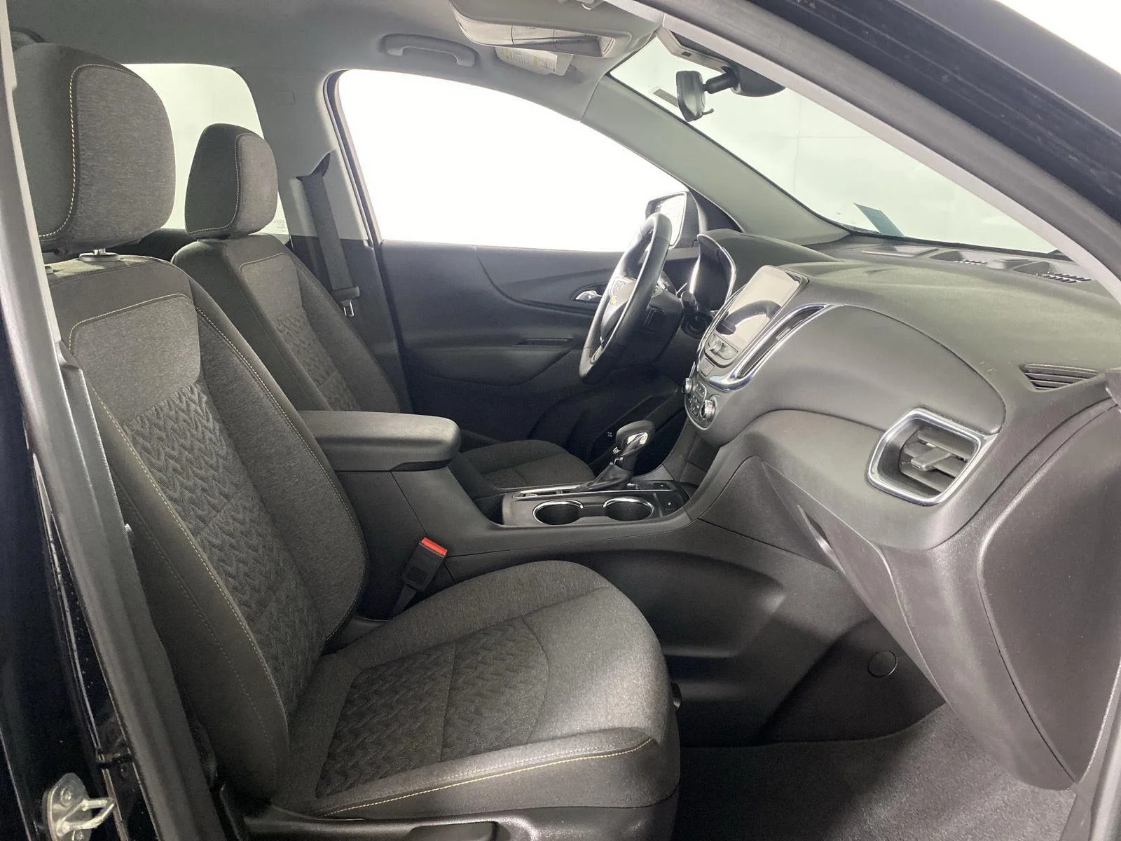 Used 2024 Mosaic Black Metallic Chevrolet LT image 27