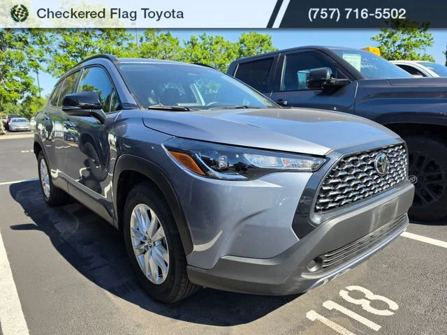 Used 2025 Celestite Toyota LE image 3