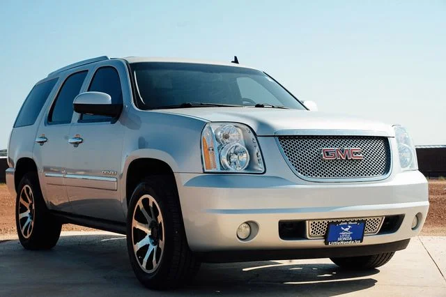Used 2013 GMC Yukon Denali with VIN 1GKS2EEF2DR195229 for sale in San Angelo, TX