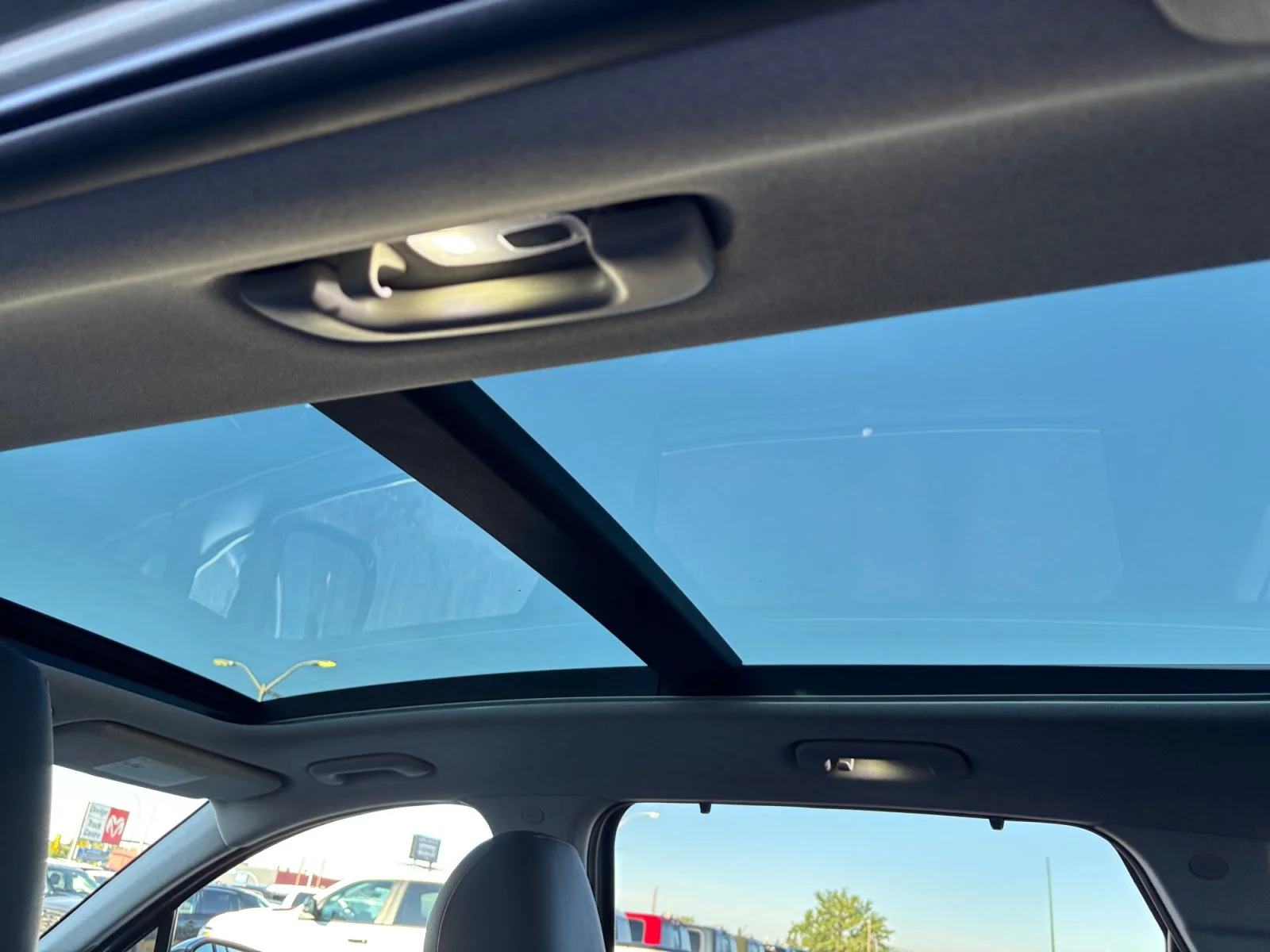 Used 2021 Gray Hyundai Preferred image 22