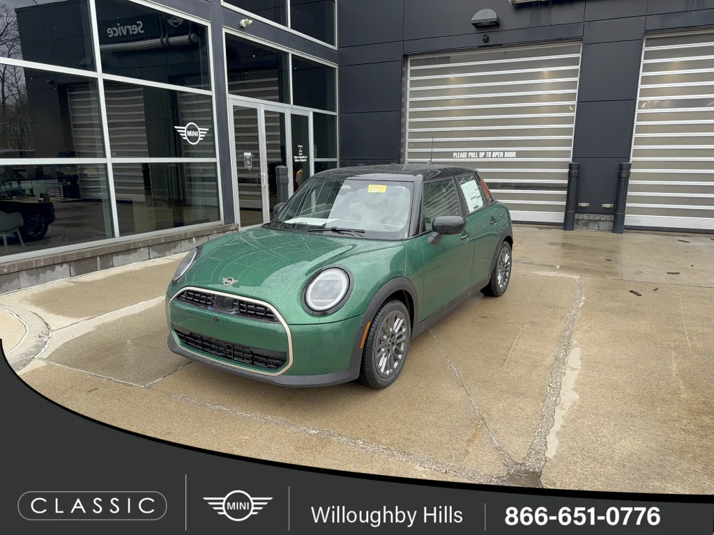 2026 MINI Hardtop's photo
