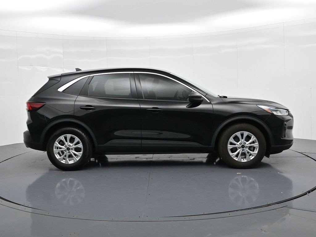 Used 2024 Black Metallic Ford Active FWD image 5