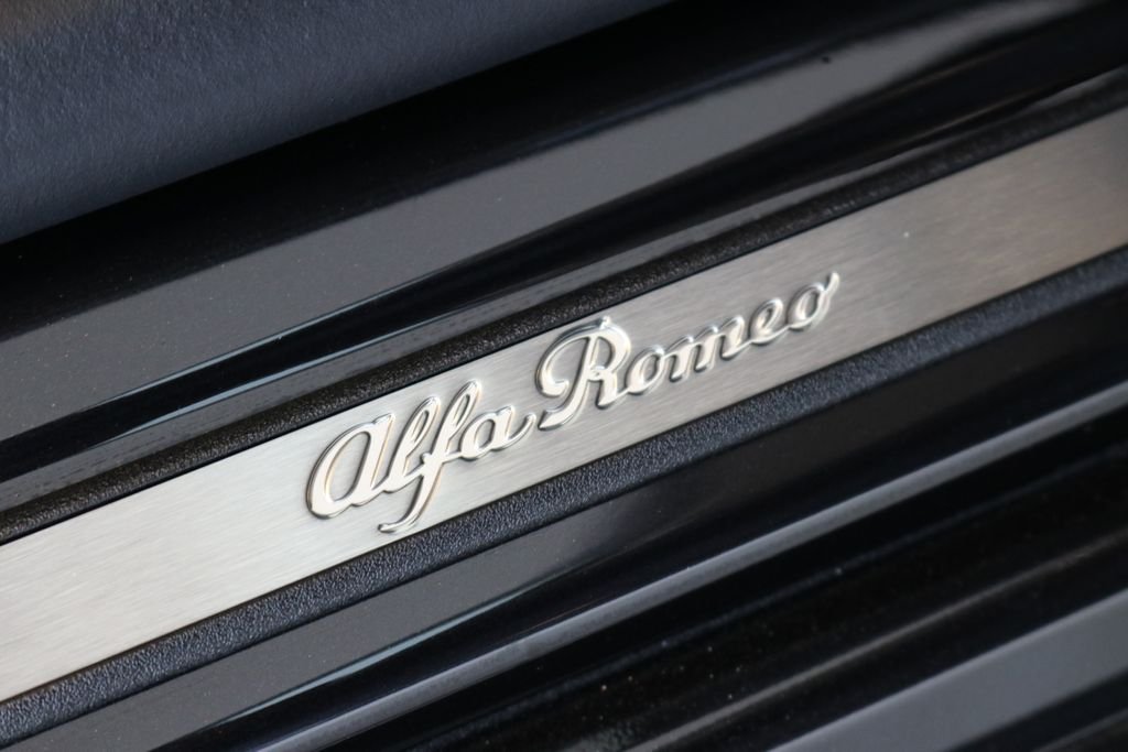 2025 Alfa Romeo Stelvio Intensa - Photo 41