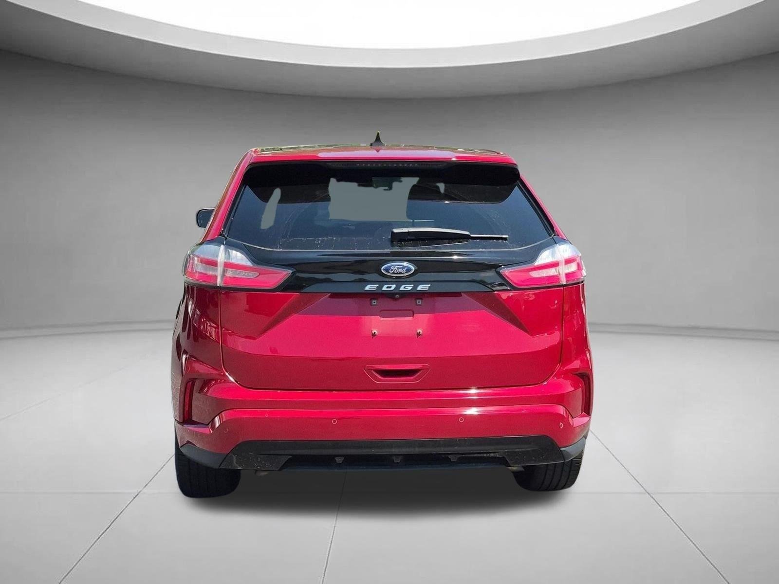 Used 2022 Rapid Red Metallic Tinted Clearcoat Ford ST-Line image 4
