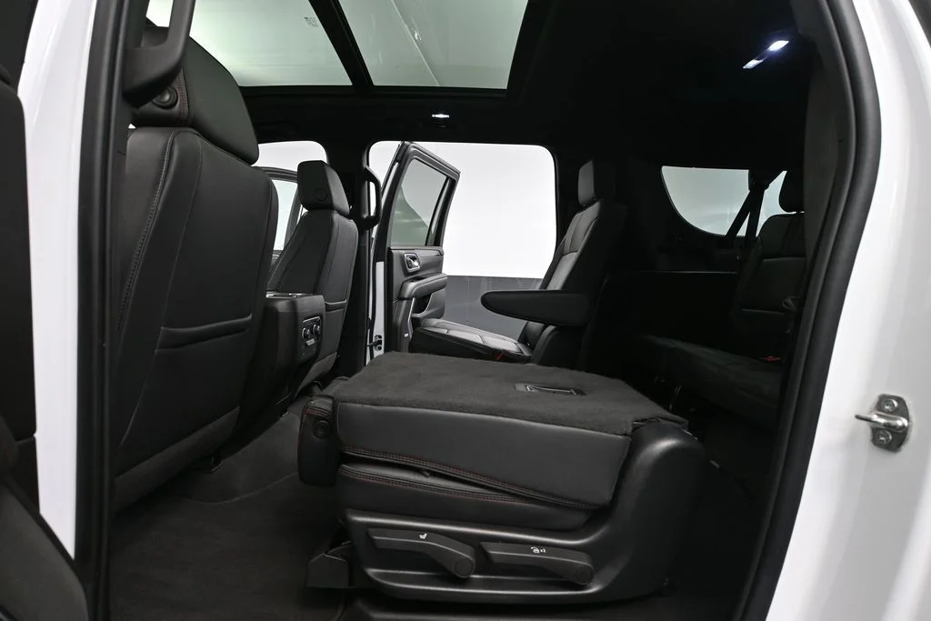 Used 2022 White Chevrolet RST image 45