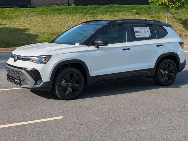 New 2026 Pure White W/Deep Black Roof Volkswagen 1.5T SE Black image 8