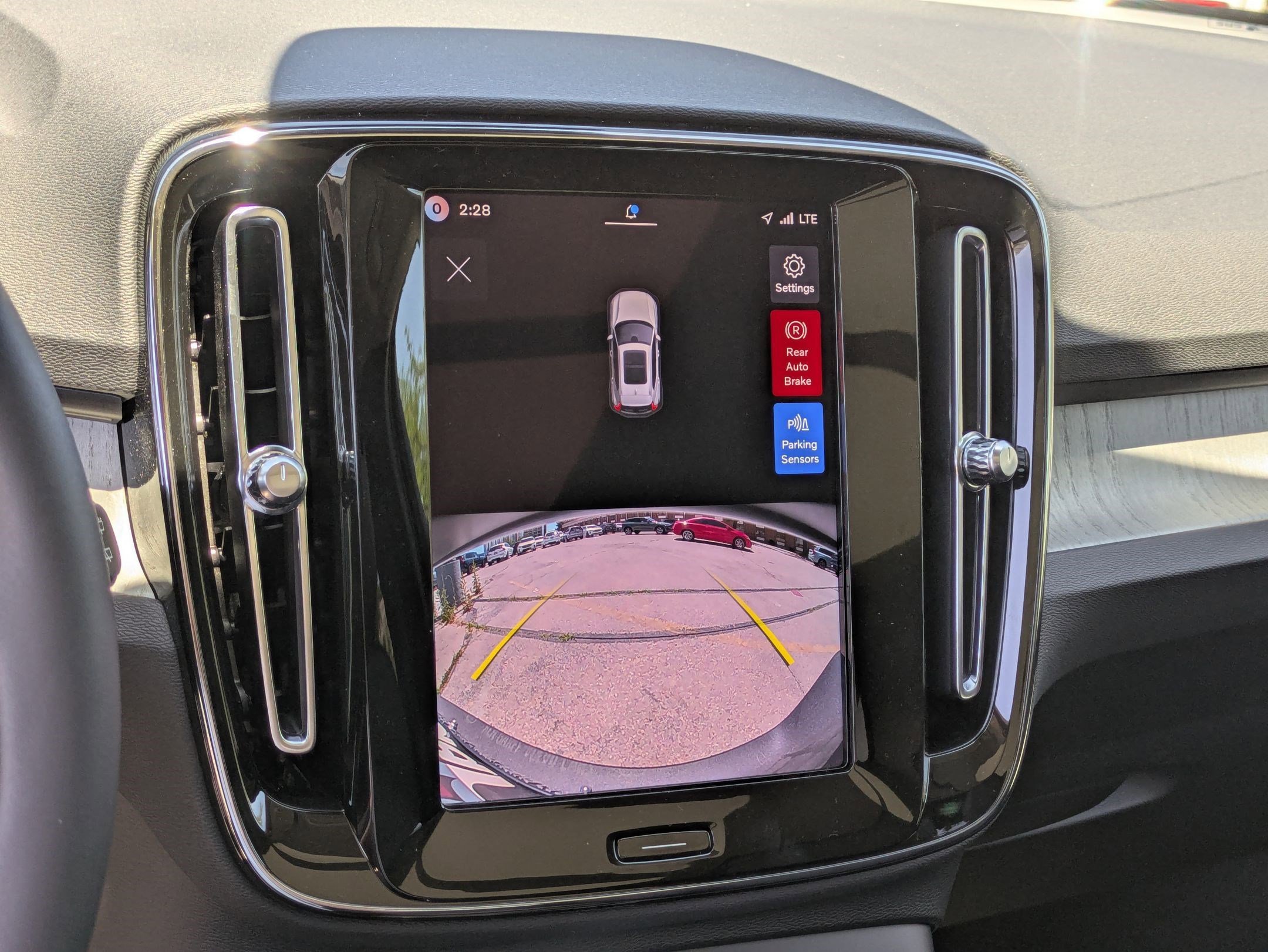 New 2026 Crystal White Volvo Core image 13