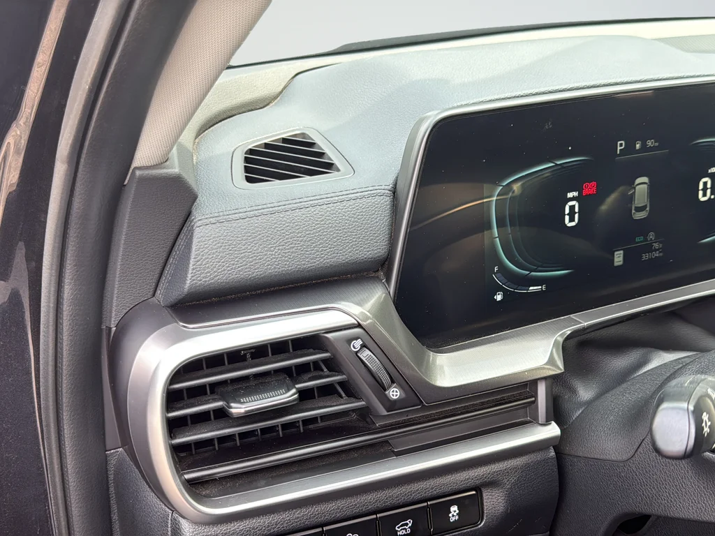 Certified Used 2025 Gray Kia S image 31