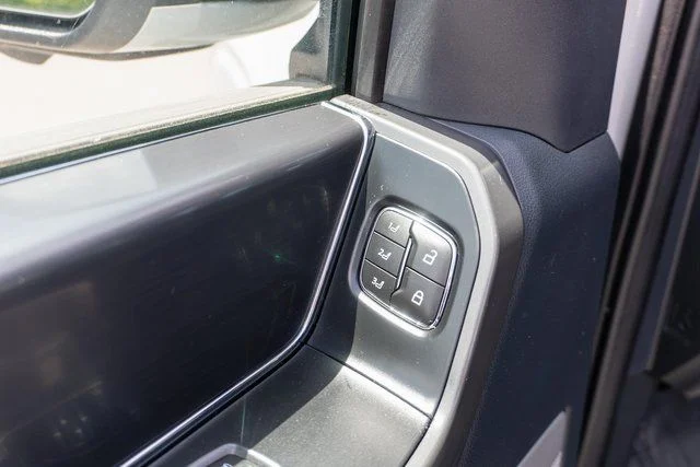 Used 2024 Gray Ford Lariat image 18