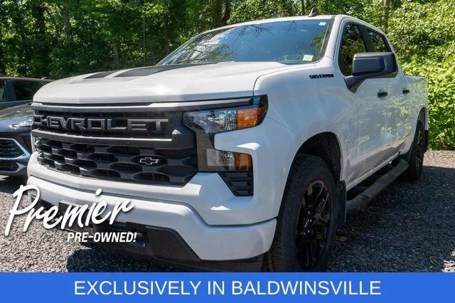 Used 2023 Summit White Chevrolet Custom image 1