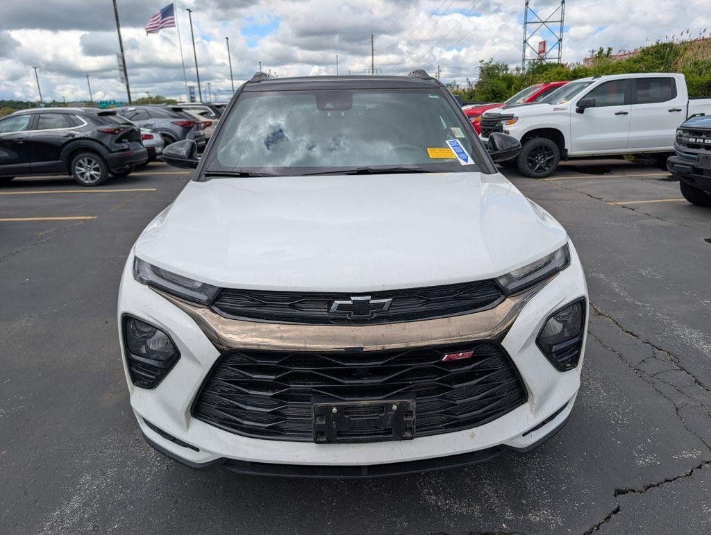 Used 2023 Summit White Chevrolet RS image 2