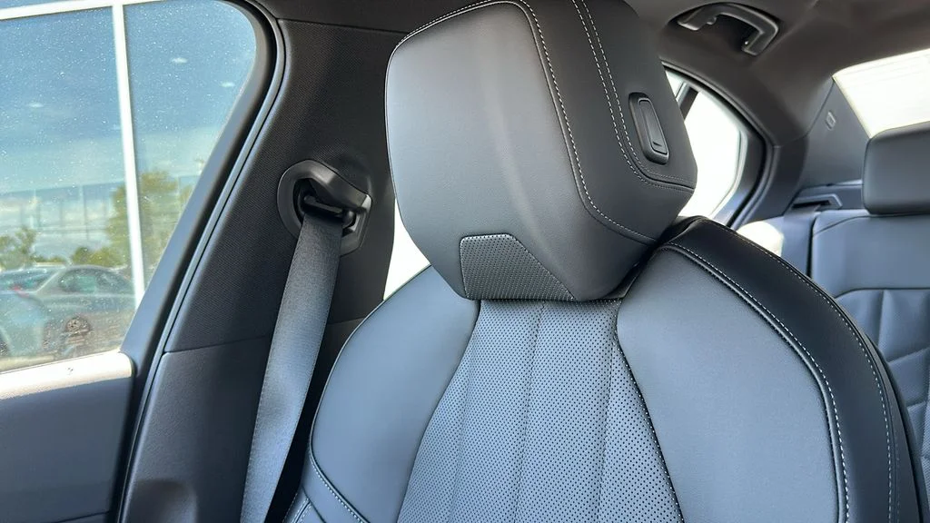 2026 BMW 5 Series 530i - Photo 20