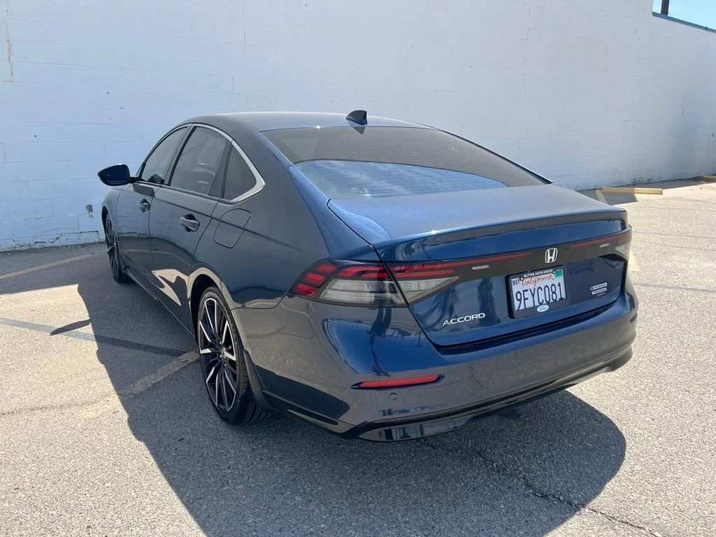 Used 2023  Honda Touring image 4