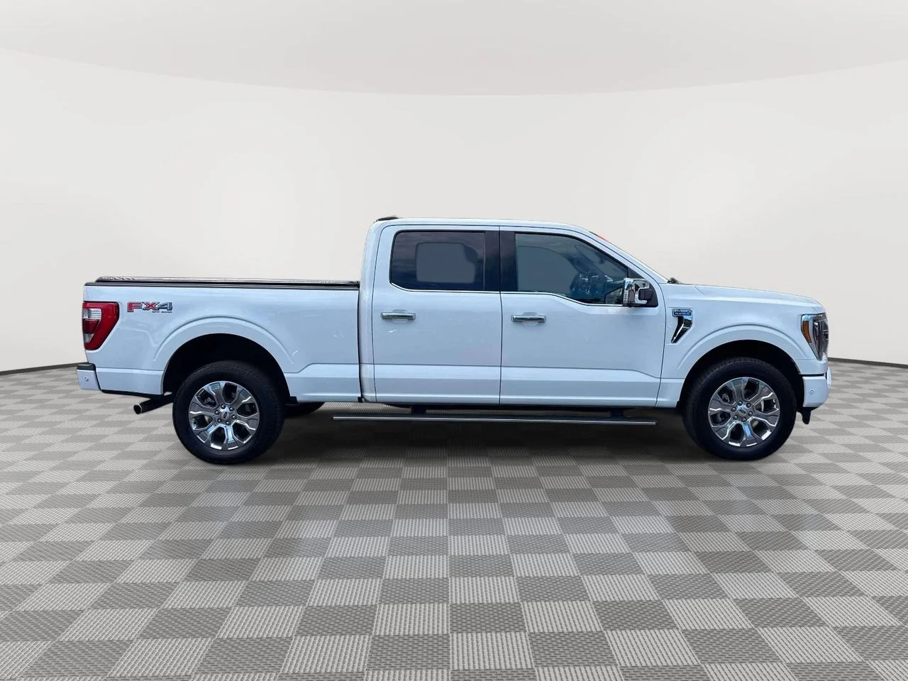Used 2023 Star White Metallic Tri-Coat Ford Platinum image 8