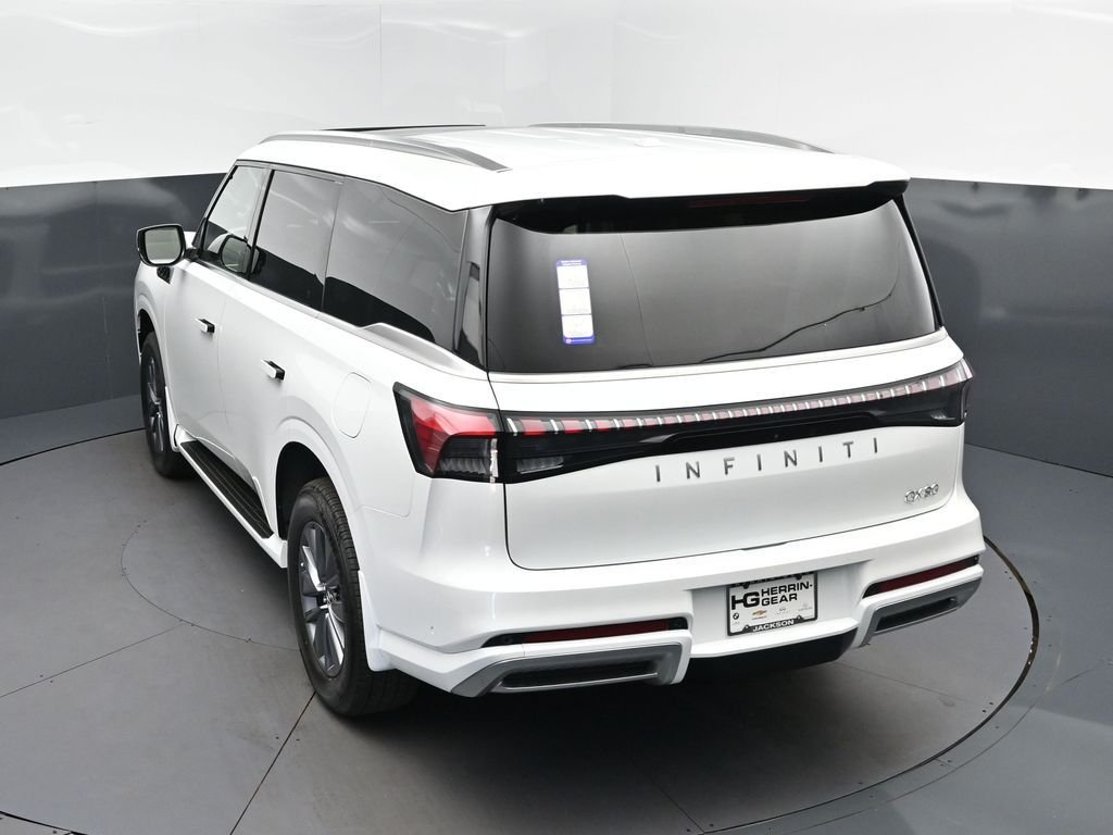 New 2026 RADIANT WHITE INFINITI Pure 2WD image 34