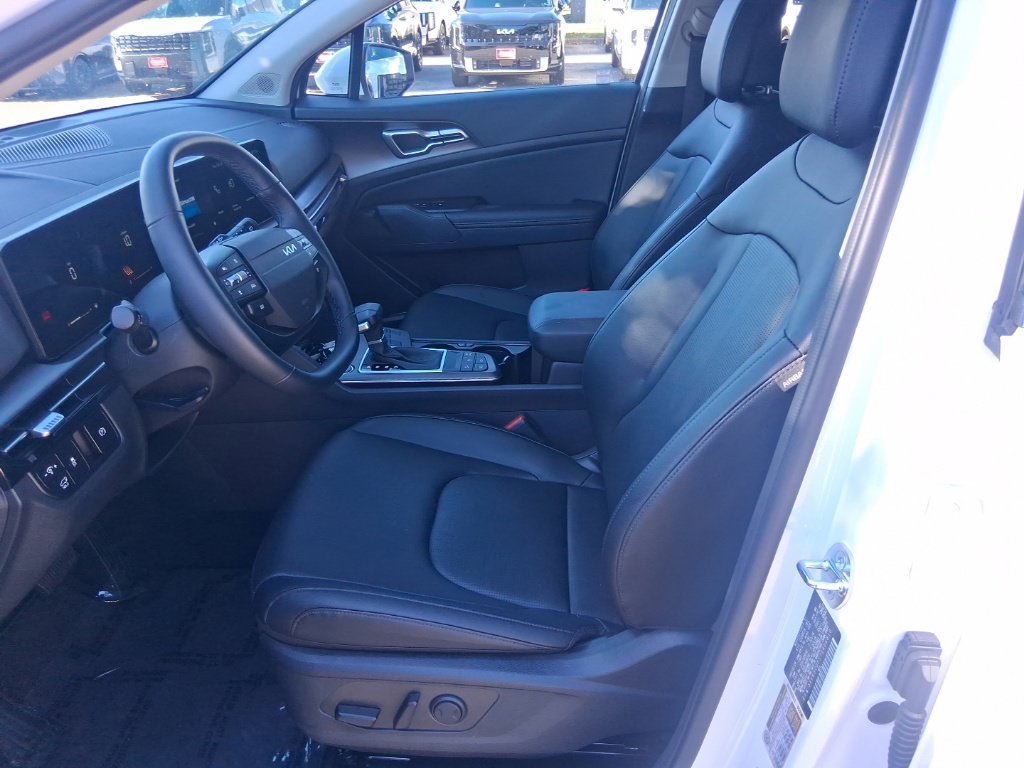 Certified Used 2026 White Kia EX image 12