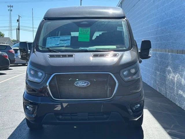 New 2026 Black Ford Explorer Limited SE image 5