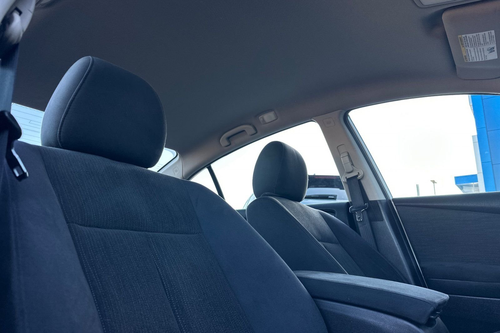 Used 2012 White Nissan 2.5 S image 19
