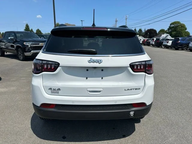 Used 2025 White Jeep Limited image 5