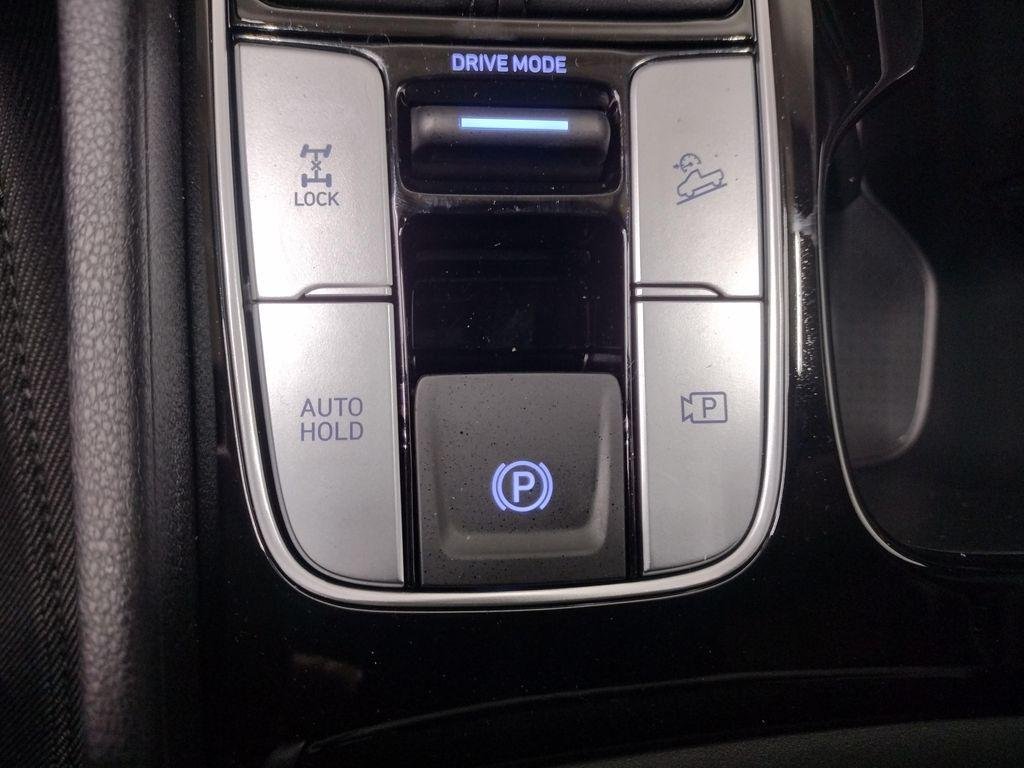 New 2026 White Hyundai SE image 29