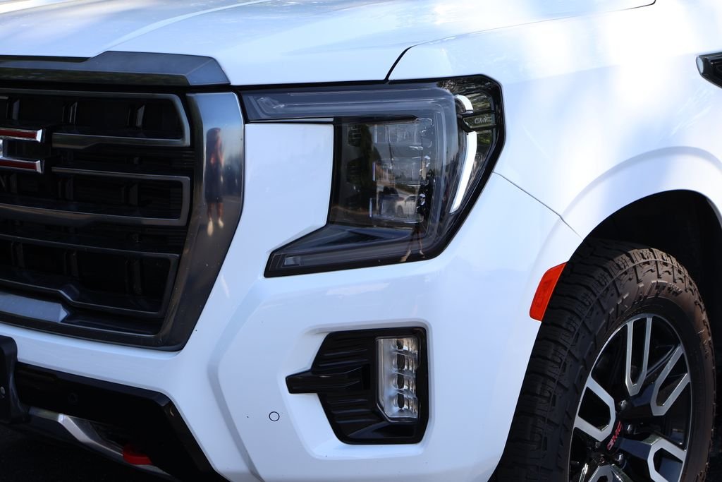 2023 GMC Yukon XL AT4 - Photo 3