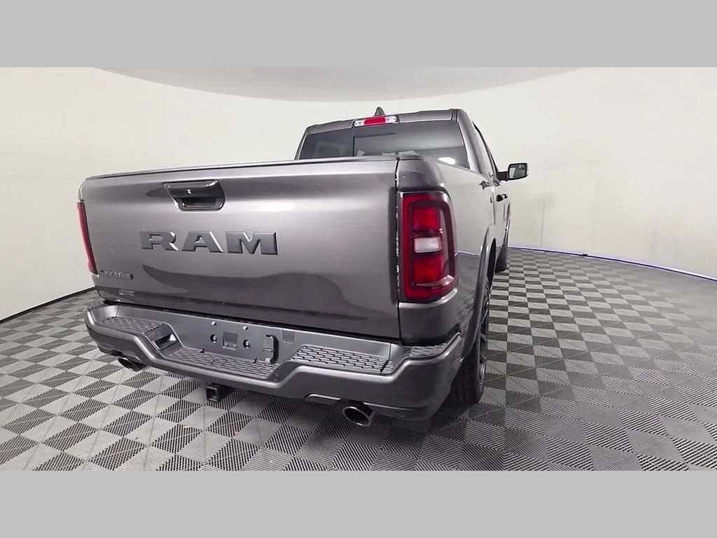 New 2026 Granite Crystal Metallic Clear-Coat Exterior Paint RAM Laramie image 28