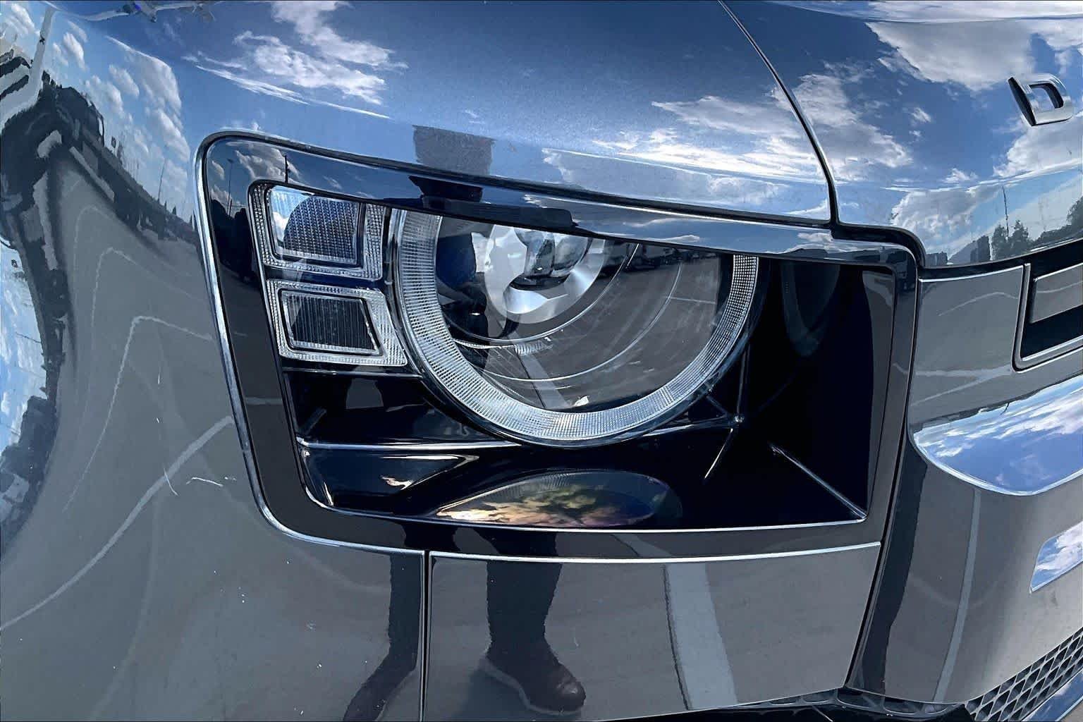 Used 2024 Carpathian Grey Premium Metallic Land Rover X-Dynamic SE image 24