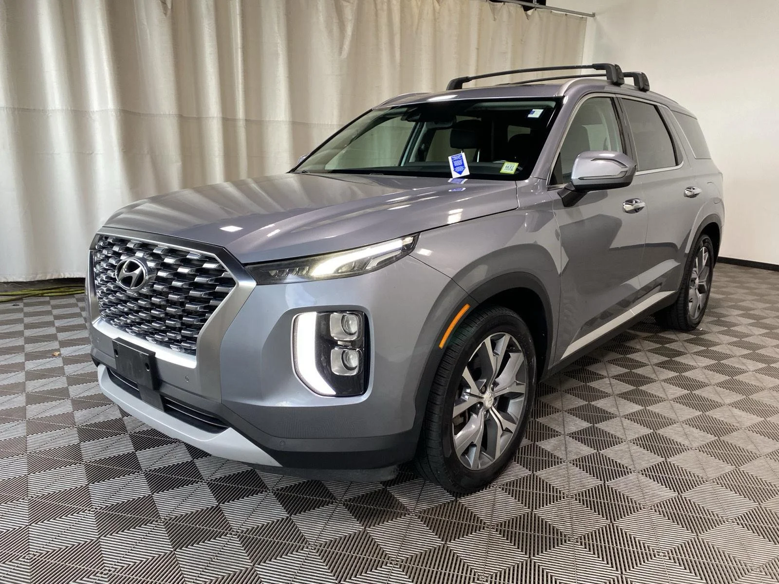 Used 2020 Lagoon Silver Hyundai SEL image 3
