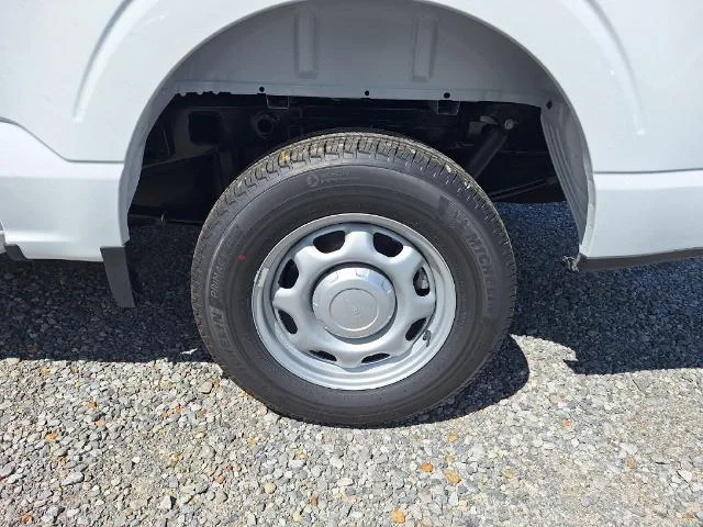 New 2026 Oxford White Ford XL image 37