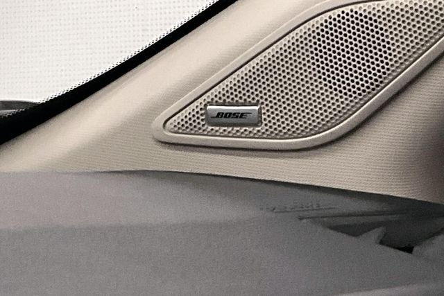New 2026 Everest White Pearl/Black Nissan Platinum image 32