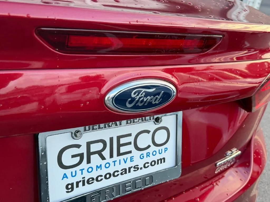 Used 2013 Ruby Red Metallic Ford SE image 15
