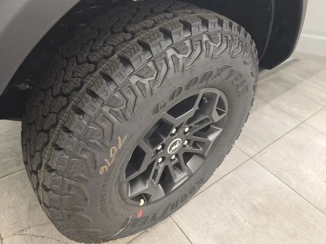 New 2026 Avalanche Gray Ford Badlands® image 43