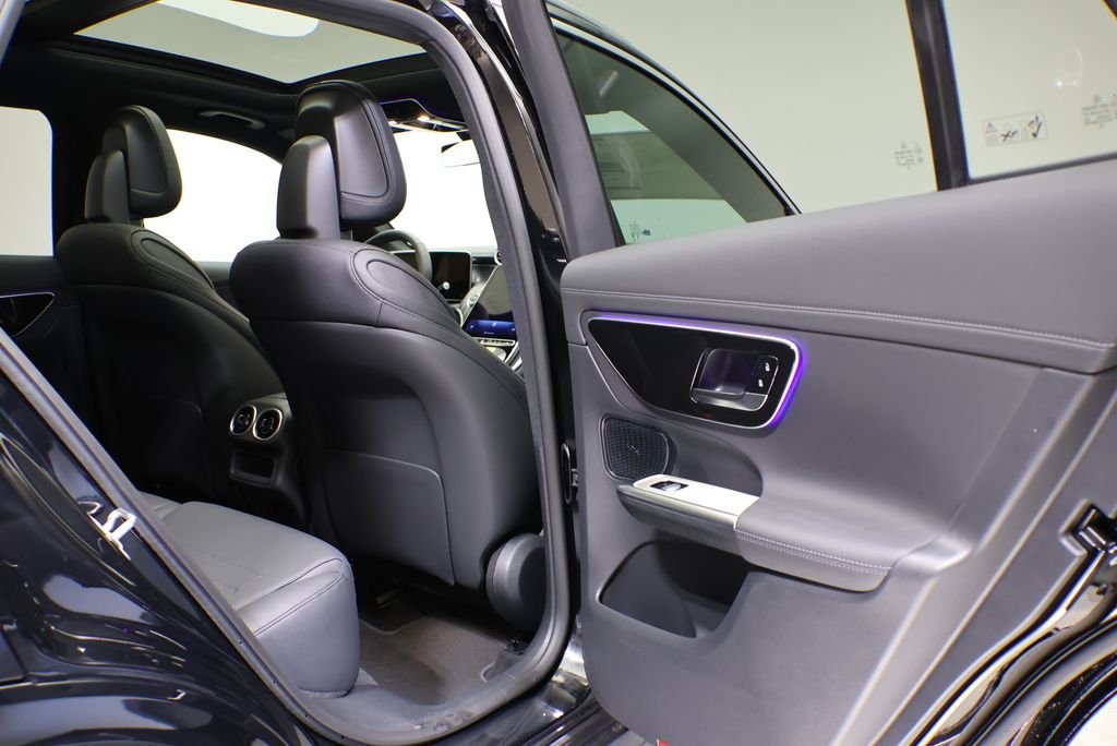 Used 2026 Black Mercedes-Benz GLC 300 image 51