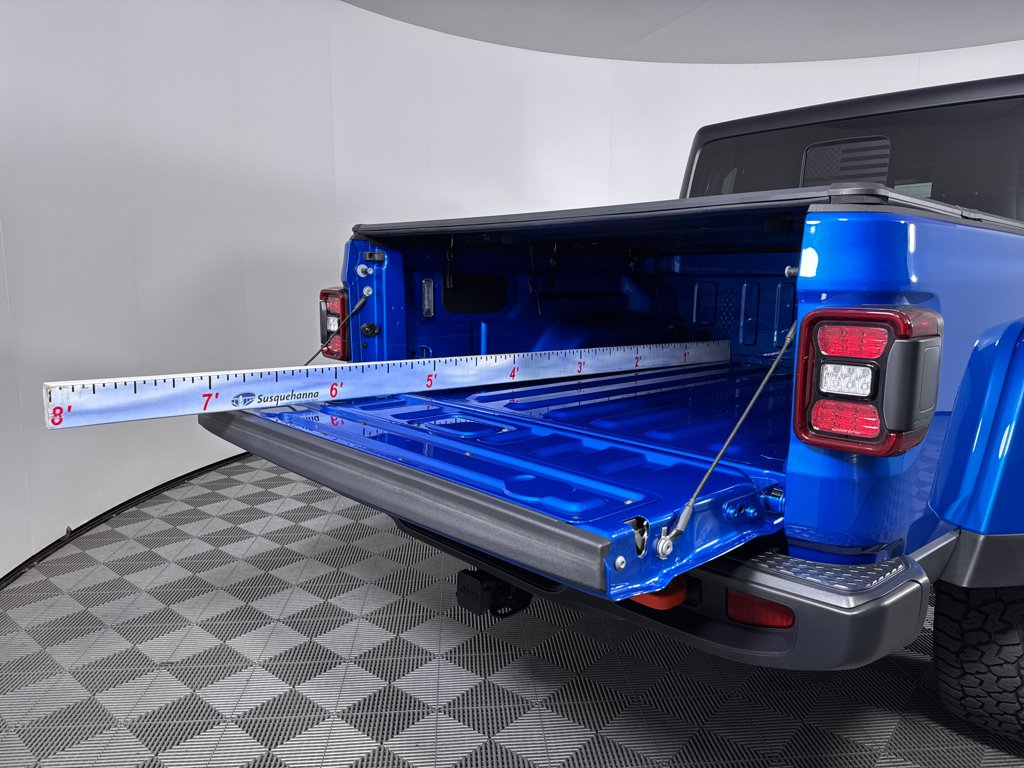 Used 2025 Hydro Blue Pearlcoat Jeep Mojave image 9