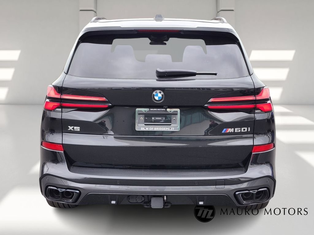 New 2026 Black BMW M60i image 4
