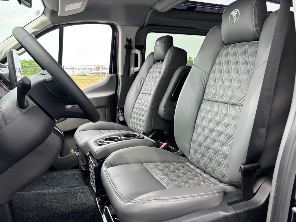 New 2026 Black Ford Explorer Limited SE image 17