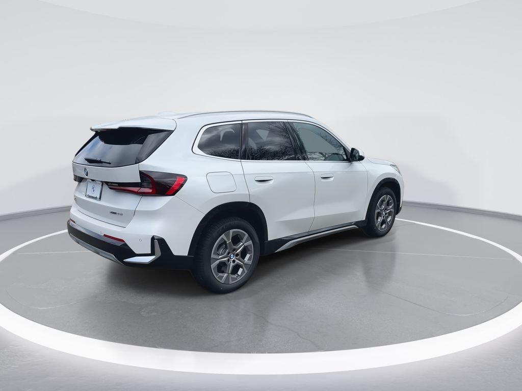 Used 2026 White BMW xDrive28i image 8